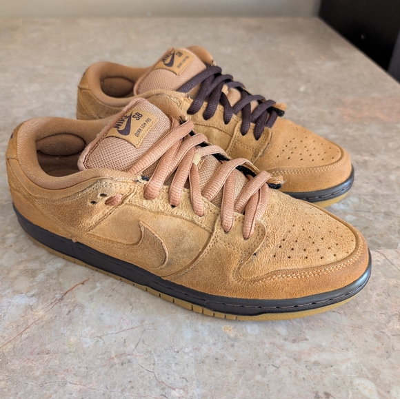 Nike SB Dunk Low Wheat Mocha Skateboarding Sneakers #BQ6817- 204 Men Size 8.5 - Picture 1 of 11